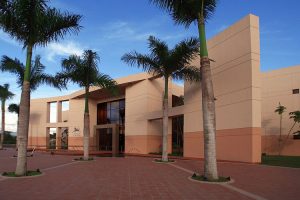 Centro Cultural Eduardo Leon