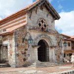 Museo Arqueológico De La Isla Saona_